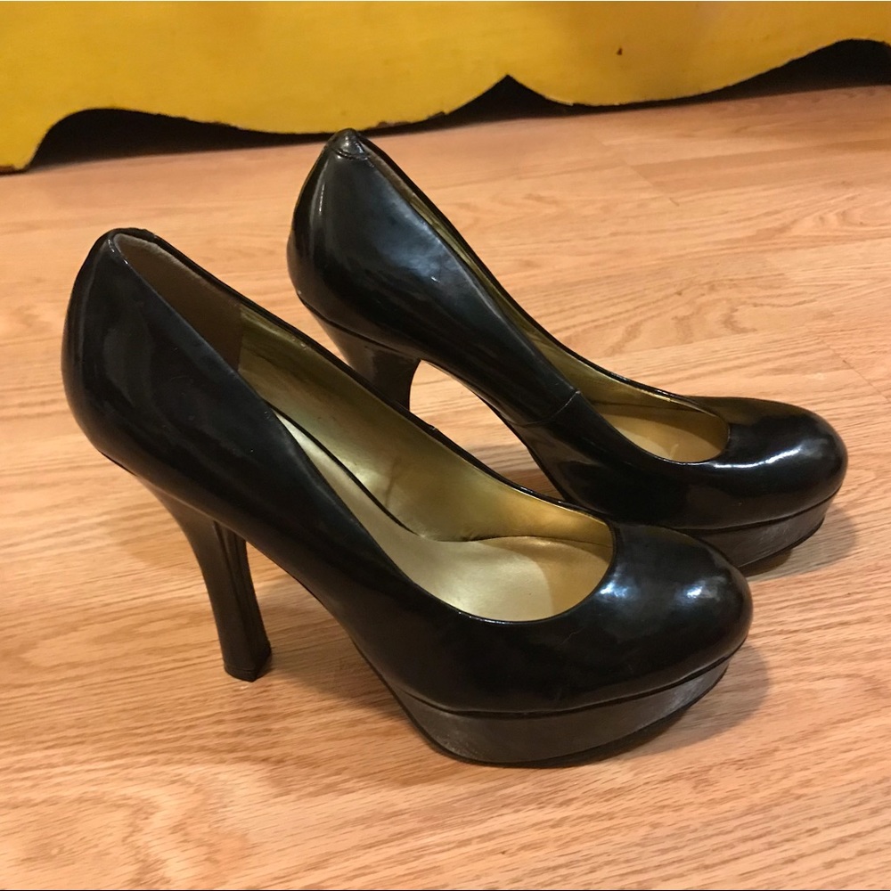 G by Guess black patent leather platform heels- 8